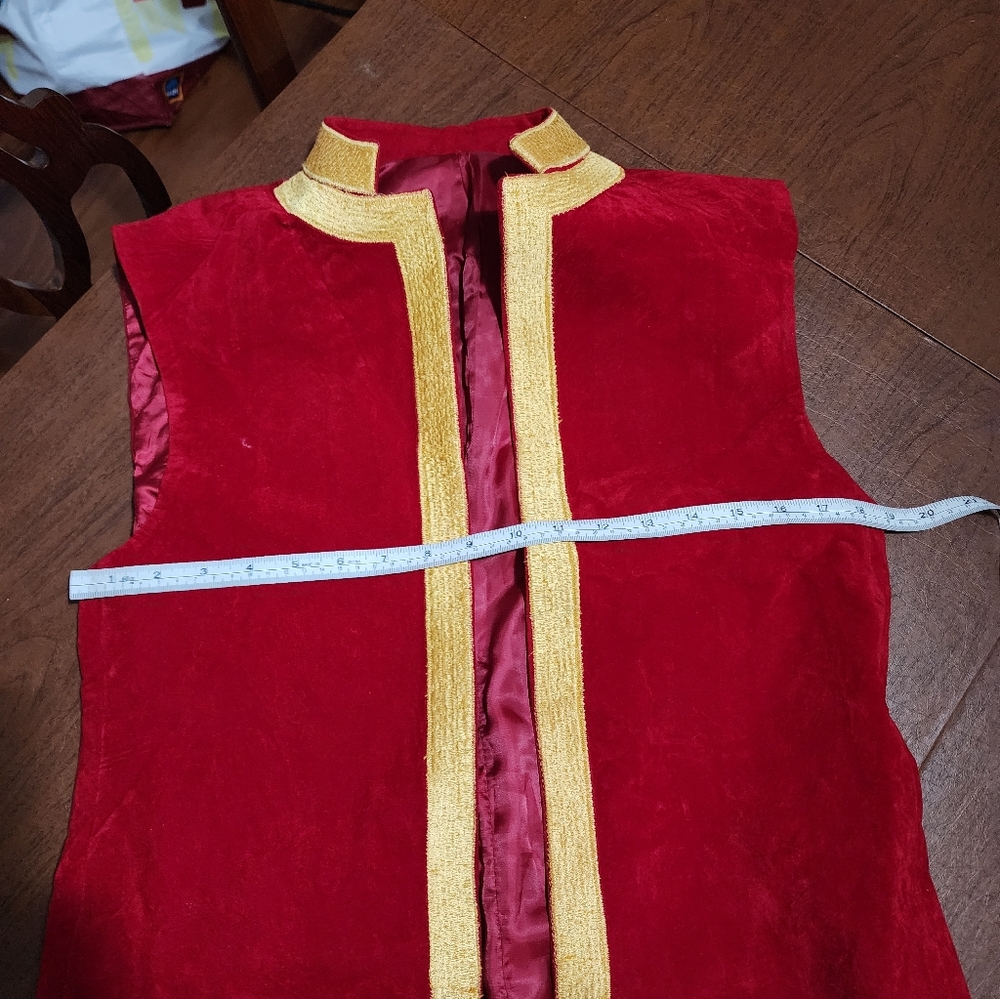 NWOT ... Red Sleeveless Vest / Coat with Gold Trim - Picture 3 of 7